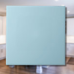 Azulejo De Cerâmica Cor Sólido Azul Claro | Elegante Clássico<br><div class="desc">Cor Sólido Azul Claro | Clássico | Elegante | Evolução | NA MODA | Presente</div>