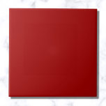Azulejo De Cerâmica Cor Sólido Vermelho da Apple, Amarra Escura<br><div class="desc">Um vermelho intenso e cativante que exude poder e paixão. Essa matiz ousada evoca a riqueza de um vinho fino e o talento dramático de um cremson sunset. Perfeito para fazer uma impressão impressionante,  essa cor traz um toque de elegância e intensidade.</div>
