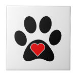 Azulejo De Cerâmica Coração do impressão da pata do cão<br><div class="desc">Este design do coração do impressão da pata do cão é uma grande ideia do presente para todo o amante do cão.</div>