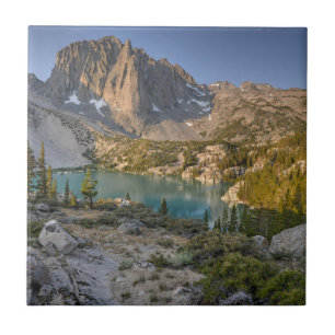 Azulejo De Cerâmica Crag do templo e segundo lago