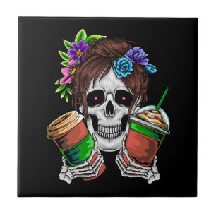 Azulejo De Cerâmica Crânio feminino vetor com café de gelo e flor