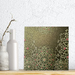 Azulejo De Cerâmica Dourada de judeu indígena guisada oriental Mandala<br><div class="desc">Design de azulejo de cerâmica refinada que exumenta o luxo,  exibindo mandalas florais intrincadas adornadas com sotaques de ouro falsos e complementadas por gemas vermelhas cativantes.</div>