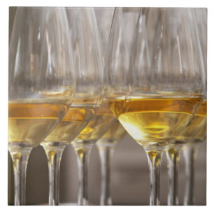 Azulejo De Cerâmica duas filas de óculos de provando de vinho com lú