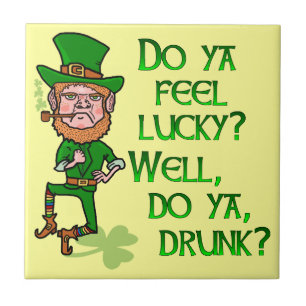 Azulejo De Cerâmica Engraçado Bebado Sortudo Leprechaun