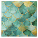 Azulejo De Cerâmica Escalas de Sereia Elegantes em Teal e Dourado<br><div class="desc">Mergulhe na elegância oceânica com este azulejo de design cerâmico impressionante, com escalas de sereia em forma de aquarela, verde-marinho e turquesa. Cada escala é delicadamente esboçada em ouro misturado, adicionando um toque de luxo e charme mágico ao seu espaço. O padrão que flui evoca o mistério e a beleza...</div>