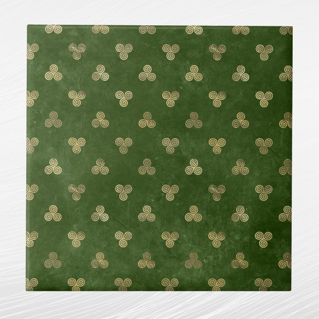 Azulejo De Cerâmica Espiral Dourado Verde Celta (Criador carregado)