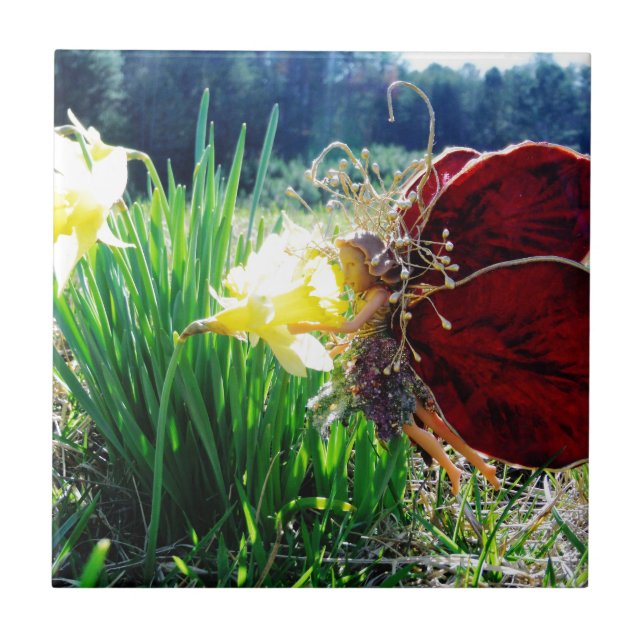 Azulejo De Cerâmica Fada nos Daffodils (Frente)