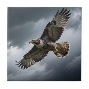 Azulejo De Cerâmica Falcão Majestoso Voando em Nuvens de Tempestade