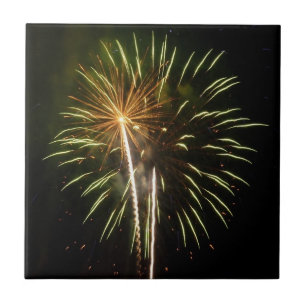 Azulejo De Cerâmica Feriado de Fogos de artifício verde e Dourado