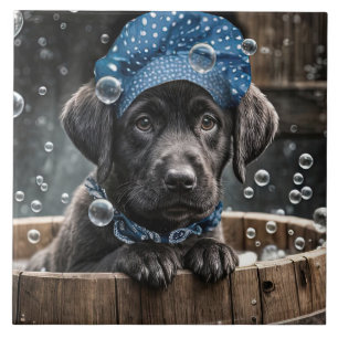 Azulejo De Cerâmica Filhote de Labrador preto fofo no spa de banho de 