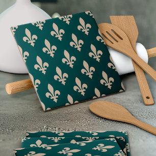 Azulejo De Cerâmica Fleur de Lis Pattern, Royal French Cream on Green