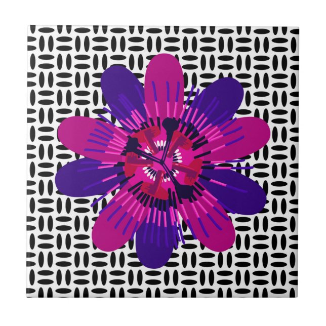 Azulejo De Cerâmica Flor em rosa e roxo em preto e branco (Frente)