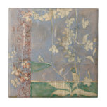 Azulejo De Cerâmica Flores Brancas no Fundo de Newsprint<br><div class="desc">O fundo de jornal e o fundo de cores profundas quase escondem as flores brancas que são o foco dessa pintura de Jennifer Goldberger. Um impressão muito único e envolvente,  poderia ser um belo presente para alguém que ama arte vanguardista!</div>