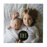 Azulejo De Cerâmica Foto da família personalizada| Monograma<br><div class="desc">Um azulejo decorativo de fotos da família personalizada que apresenta o seu monograma exclusivo para os seus destinatários. ******Se a sua foto for cortada, use a função 'editar este design' ou 'personalizar mais' para adicioná-la ao azulejo. Depois de adicionar a foto, use a função para frente/para trás para embaralhá-la atrás...</div>