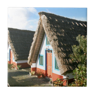 Azulejo De Cerâmica Foto da ilha Madeira com as casas típicas de Santa