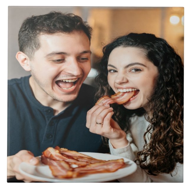 Azulejo De Cerâmica Foto de comer bacon personalizar (Frente)