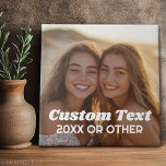 Azulejo De Cerâmica Foto do cheio - com texto personalizado<br><div class="desc">Uma maneira divertida de capturar memórias e compartilhá-las com amigos. Adicione uma foto vertical e sua legenda favorita para fazer um presente legal para os amigos.</div>