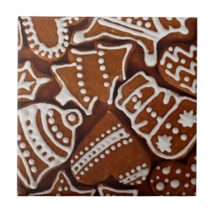 Azulejo De Cerâmica Gelado, Corte, Biscoitos De Natal Gingerbread