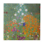 Azulejo De Cerâmica Gustav Klimt Flower Garden Cottage Nature<br><div class="desc">Uma bela pintura de jardim - esta é uma pintura clássica de Gustav Klimt,  chamada Jardim de Algodão,  ou Jardim Bauergarten,  1907,  que é um close up de um jardim floral,  uma pintura floral colorida.</div>