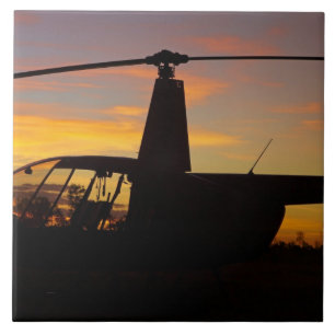 Azulejo De Cerâmica helicóptero Robinson R44 ao pôr do sol