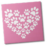 Azulejo De Cerâmica Impressão de pata rosa-coração-branca<br><div class="desc">Este adorável design de impressão de pata com seu fundo rosa brilhante e impressões de pata branca formando uma forma cardíaca é uma adição versátil e encantadora para amantes de animais de estimação em vários contextos. Perfeito para expressar amor por amigos peludos, este impressão pode fazer uma transição ininterrupta para...</div>