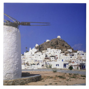 Azulejo De Cerâmica Ios, Grécia. O bonito e crocante, branco e