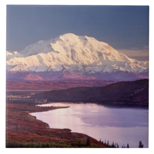 Azulejo De Cerâmica Lago Wonder e Mt. Denali ao nascer do sol no