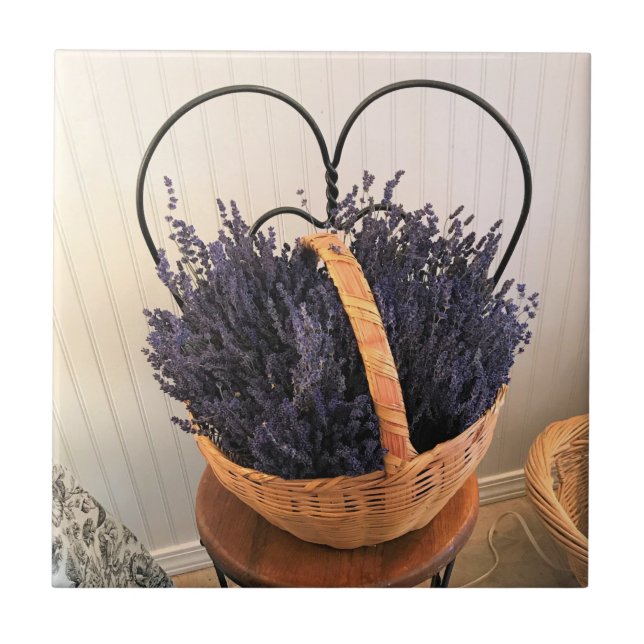 Azulejo De Cerâmica Lavanda em uma cesta (Frente)