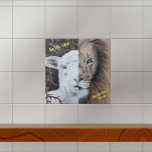 Azulejo De Cerâmica Leão de Aquarela e Lambe personalizáveis<br><div class="desc">Minha filha Emily pintou a aquarela representando Jesus como o Lion de Deus e o Leão da Tribo de Judah. A pintura original pendura em nossa casa e nos lembra de nosso Salvador e Rei. Que este azulejo de cerâmica de leão e borrego faça o mesmo por você e seus...</div>