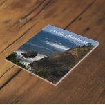 Azulejo De Cerâmica Linha Costeira do Pacífico Noroeste<br><div class="desc">Azulejo cerâmico com uma imagem fotográfica de paisagem sazonal de ondas oceânicas caindo em um litoral rochoso ao longo da costa do Pacífico Noroeste. Selecione o tamanho do seu azulejo. Faz uma trivet de cozinha excelente!</div>