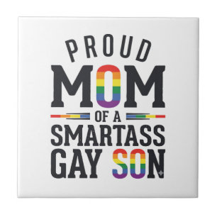 Azulejo De Cerâmica Mãe Orgulhosa de um Filho Gay Esperto Camisa Vinta