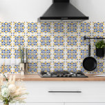 Azulejo De Cerâmica Marinho azul-amarelo-mediterrâneo Na moda branco<br><div class="desc">Um belo padrão decorativo original mediterrânico,  original e belo,  em azul marinho e amarelo num azulejo cerâmico branco de fundo.</div>