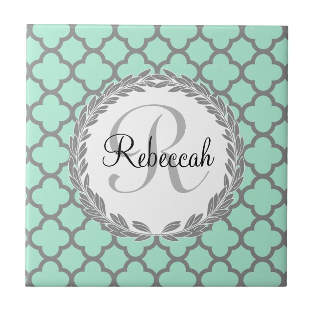Azulejo De Cerâmica Mint Green Cinza Quatrefoil Nome Monograma Laurel (Frente)