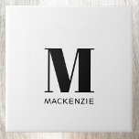 Azulejo De Cerâmica Monograma Nome inicial Simples<br><div class="desc">Design de nome inicial minimalista da tipografia moderna que pode ser mudado para personalizar.</div>