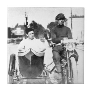 Azulejo De Cerâmica Motocicleta foragido e side-car do motociclista do