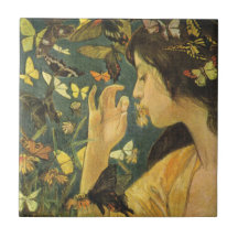 Mulher Japonesa Elegante Com Lindas Borboletas