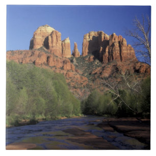 Azulejo De Cerâmica NA, EUA, Arizona, Sedona. Cathedral Rock e Oak