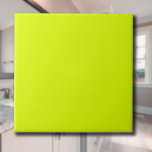 Azulejo De Cerâmica Neon Chartreuse Sólido Cor | Clássico | Elegante<br><div class="desc">Neon Chartreuse Sólido Cor | Clássico | Elegante | Evolução | NA MODA | Presente</div>