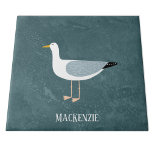 Azulejo De Cerâmica Nome da Gaivota<br><div class="desc">Uma gaivota atada ao lado do oceano. Perfeito para aqueles que amam pássaros sassos e a costa. Personalize-o alterando ou removendo o nome.</div>