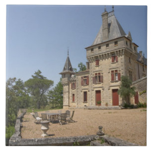 Azulejo De Cerâmica O magnífico Chateau de Pressac e jardim