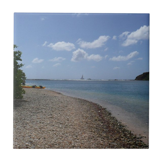 Azulejo De Cerâmica O veleiro à distância na Rua. (Frente)