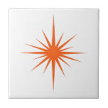 Azulejo De Cerâmica Orange Atomic Starburst Médio-século Moderno<br><div class="desc">Este meio século de cerâmica moderna apresenta uma arrojada explosão atômica laranja,  que fará uma adição fantástica ao seu projeto de tiling.</div>