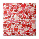 Azulejo De Cerâmica Padrão De Corações, Corações Vermelhos, Amor<br><div class="desc">Padrão bonito,  divertido e adorável com corações vermelhos. Presente moderno e moderno,  perfeito para o Dia de os namorados.</div>