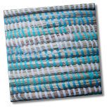 Azulejo De Cerâmica Padrão de Corda Azul na Praia<br><div class="desc">Belo chalé e impressão bronzeado feito de corda de tecelagem de cesto tecido! Perfeito para o amante costeiro da praia, tema náutico, ou um padrão de verão. Quer queiras usar este azulejo como uma pequena porta copos ou trivit para uma bebida ou prato... ou queres ficar grande com uma pancada...</div>
