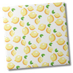 Azulejo De Cerâmica Padrão de limão de citros<br><div class="desc">Tendy Simple Citrus White Yellow Lemon azulejo de cerâmica padrão. Super doce impressão com o clássico limão amarelo. Excelente para o amante dos doces ou um impressão de verão. Quer queiras usar este azulejo como uma pequena porta copos ou trivit para uma bebida ou prato... ou queres ficar grande com...</div>