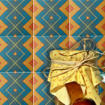 Azulejo De Cerâmica Padrão Geométrico Azul E Laranja Verificado<br><div class="desc">Design decorativo abstrato moderno com um padrão geométrico em tons de azul e laranja.</div>