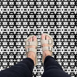 Azulejo De Cerâmica Padrão Geométrico Moderno de Arte Preta e Branca<br><div class="desc">Esse azulejo de cerâmica apresenta um design decorativo contemporâneo que apresenta um padrão abstrato criado por um arranjo de formas geométricas preto e branco. Sua textura cria um efeito de ilusão ótica que adiciona profundidade visual e interesse a qualquer espaço.</div>