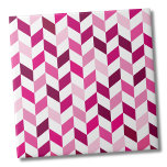 Azulejo De Cerâmica Padrão Moderno de Arenque Rosa<br><div class="desc">Use este pano de fundo simples, rosa e magenta, herringbone para personalizar seus próprios itens com suas iniciais ou personalizar para suas próprias necessidades. Quer queiras usar este azulejo como uma pequena porta copos ou trivit para uma bebida ou prato... tu vais ficar grande com uma pancada de cozinha ou...</div>