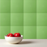 Azulejo De Cerâmica Pasta de pomar de macieiras de cor sólida verde<br><div class="desc">Design verde pastel de pomar de maçã de cor sólida.</div>