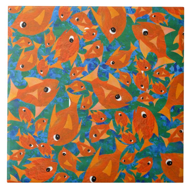 Azulejo De Cerâmica Peixe divertido laranja no fundo verde azul (Frente)